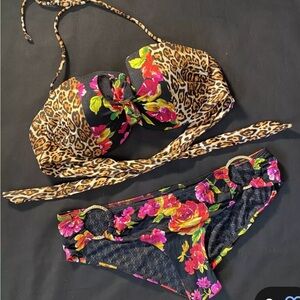 Victoria’s Secret Floral Cheetah Cheeky Gold VS Rings Swimsuit-34DD/M-NWOT-RARE